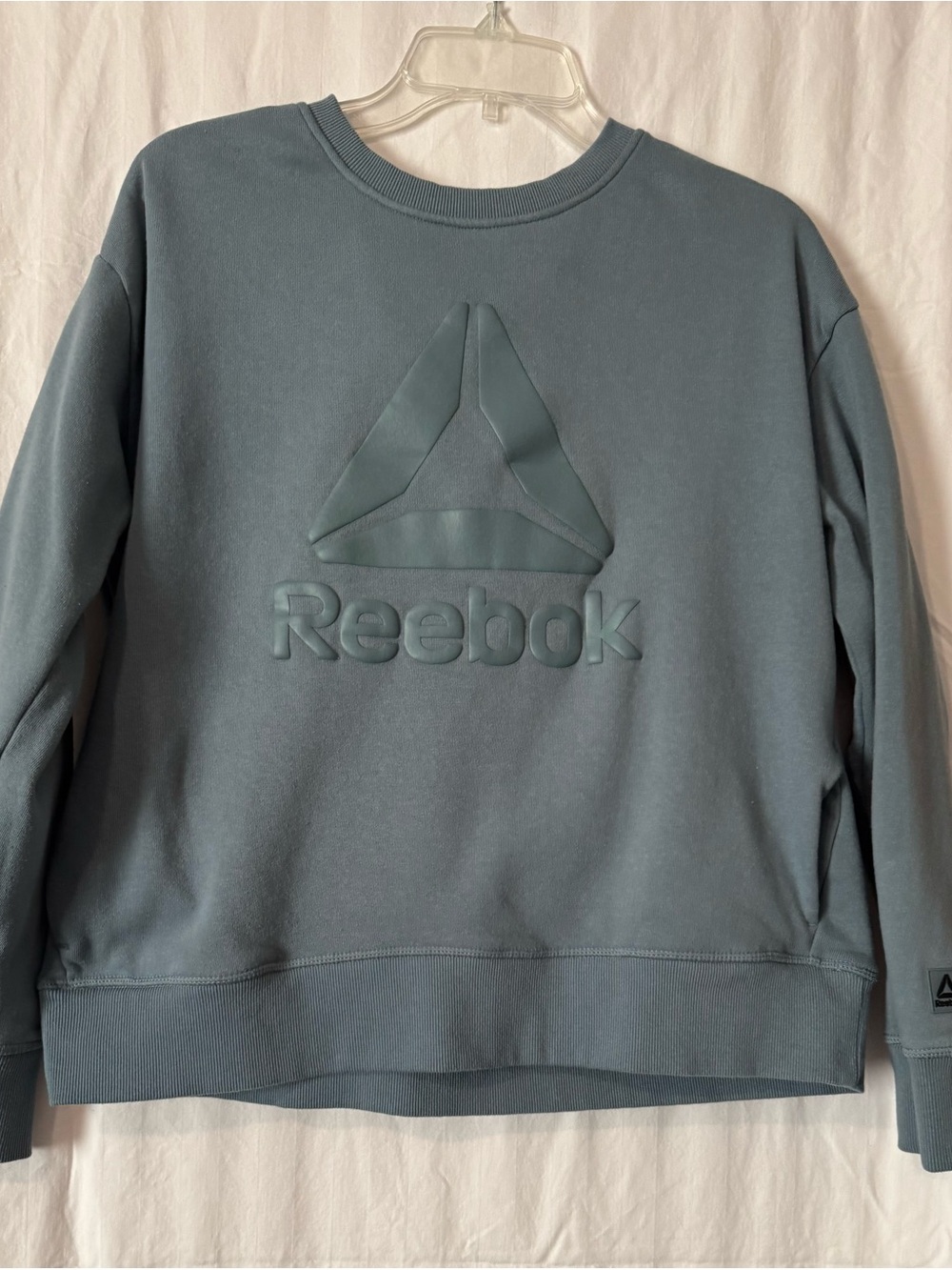 Reebok Gray Embossed Logo Sweatshirt (M)